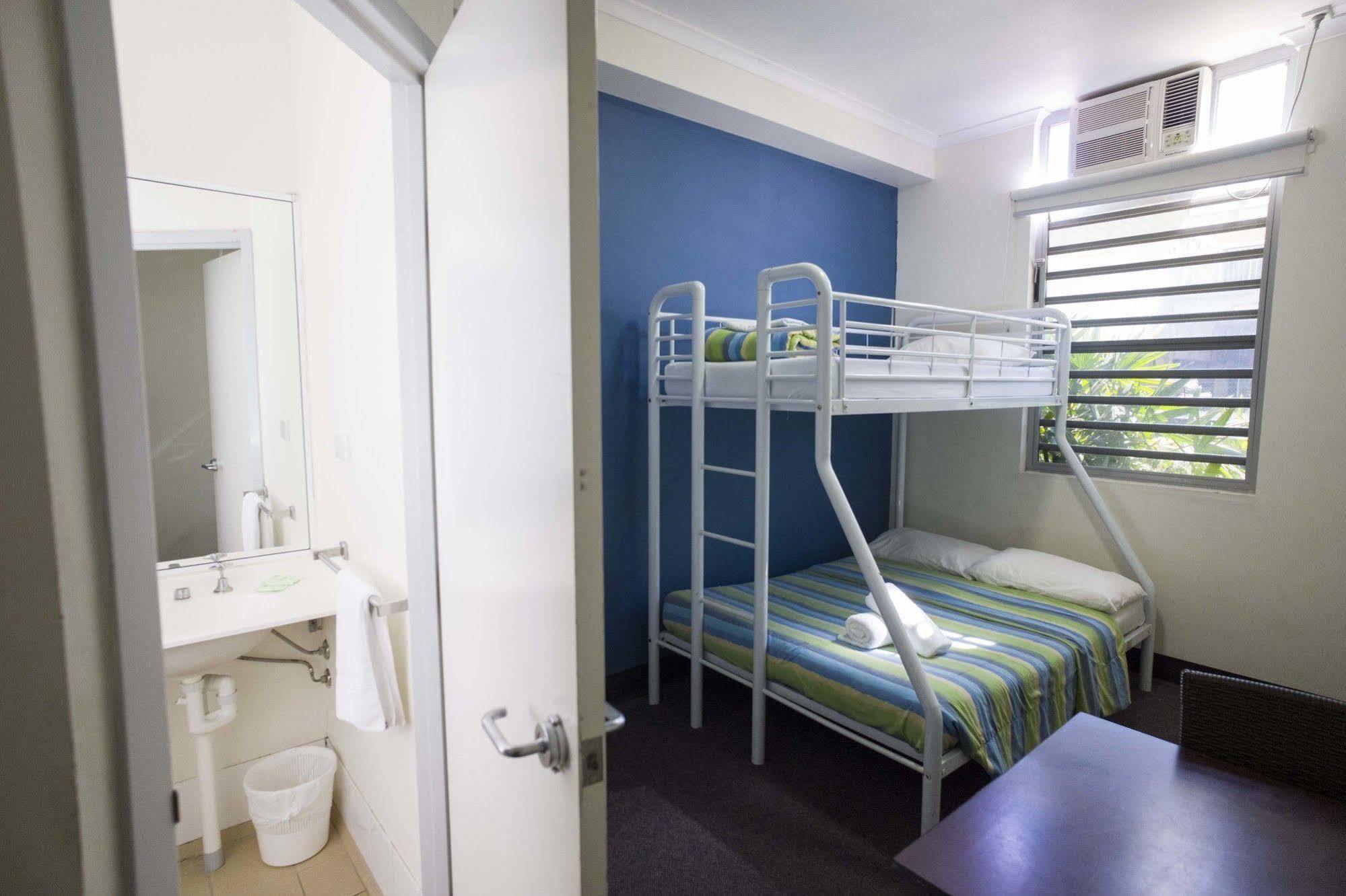 Melaleuca On Mitchell - Darwin Yha Hostel Екстериор снимка